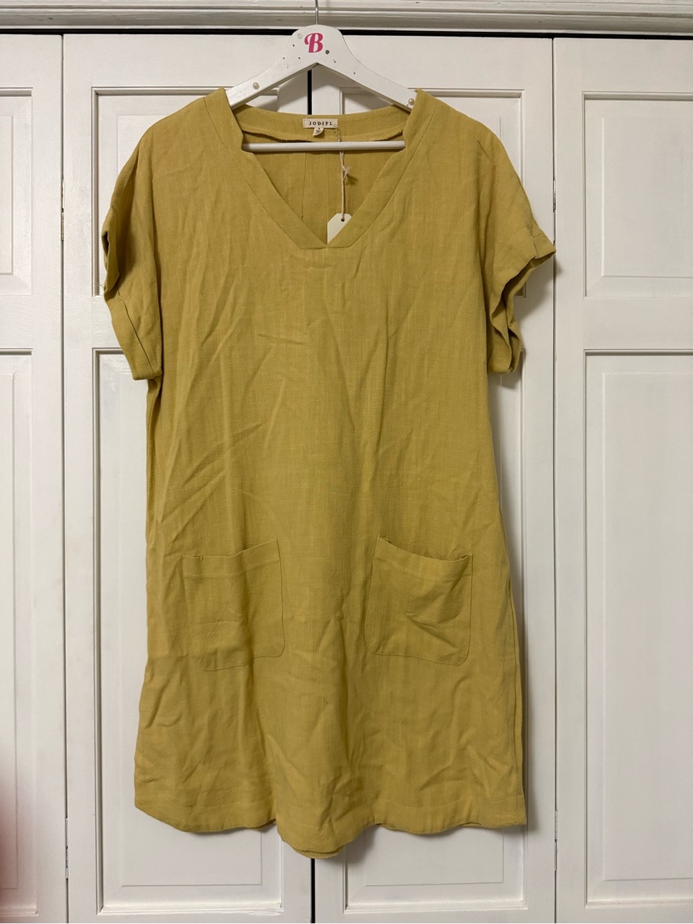 NWT JODIFL Mustard V-Neck Short Sleeve Oversized Shift Dress Front Patch Pockets